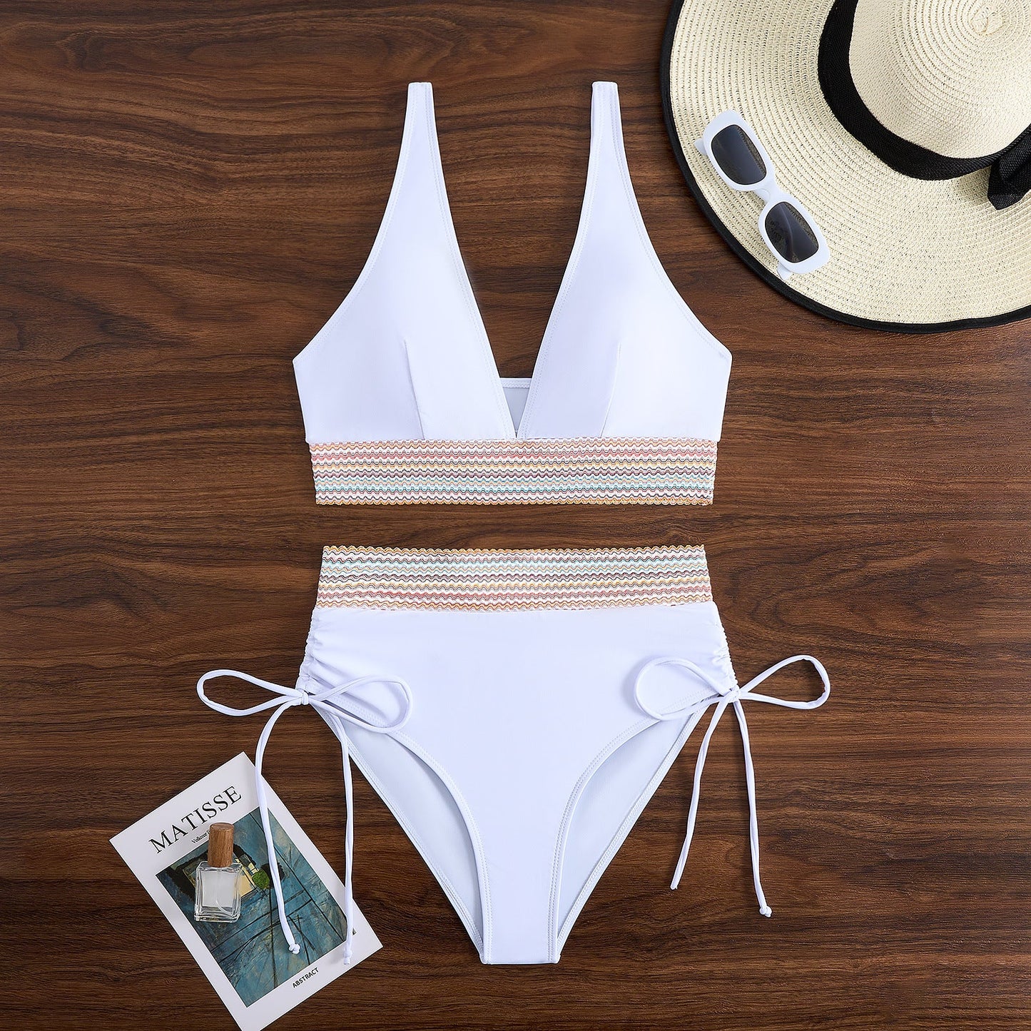 Elegantes Damen Bikini-Set mit verstellbarem Oberteil und hohem Bund von berg-feldt
