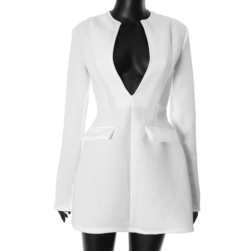 Elegantes Damen Blazerkleid mit tiefem V-Ausschnitt von berg-feldt