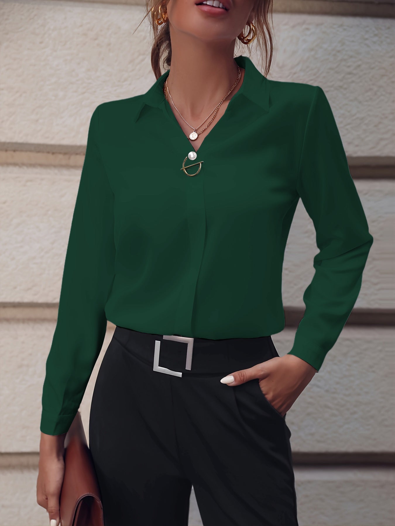 Élégante blouse pour femme avec col moderne de berg-feldt