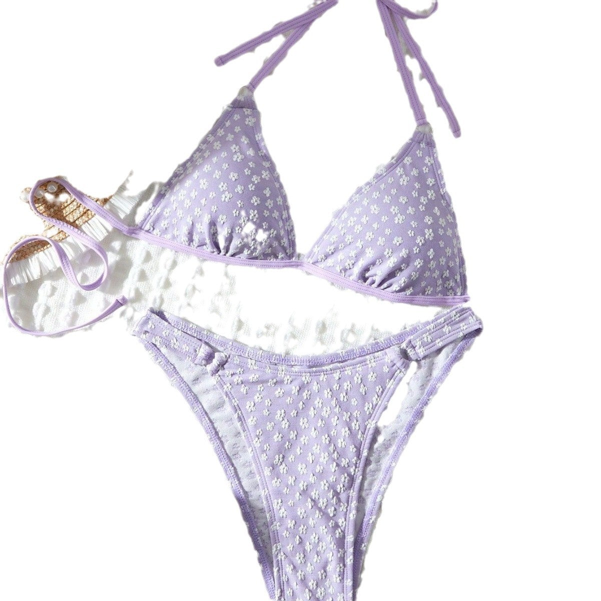 Ensemble bikini femme, détails en dentelle, bonnets triangle, berg-feldt