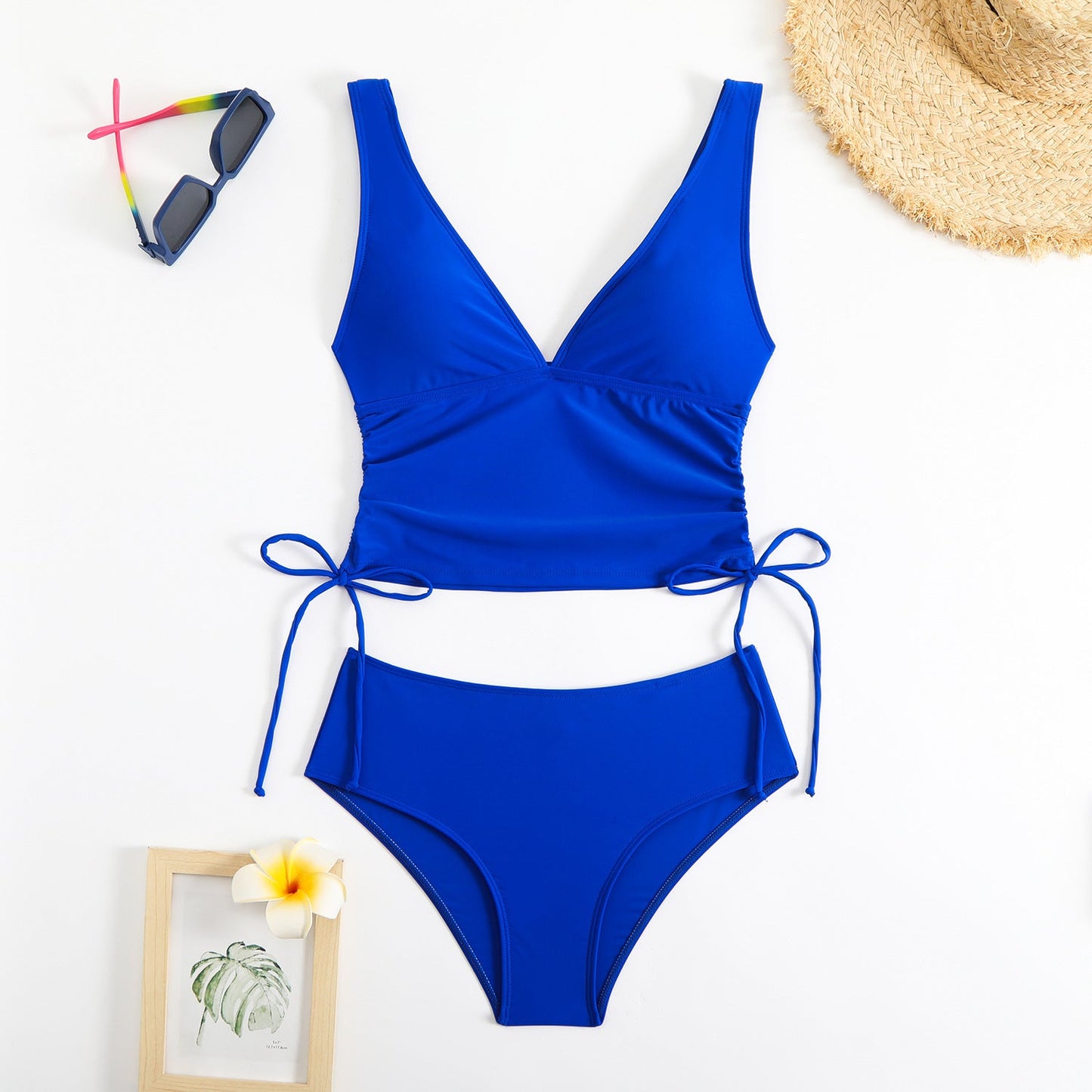 Ensemble bikini femme avec volants élégants et liens ajustables berg-feldt