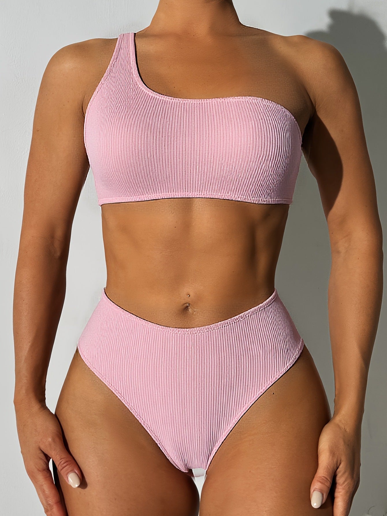 Haut de bikini et bas taille haute Berg-Feldt pour femme : Coupe taille haute, haut asymétrique