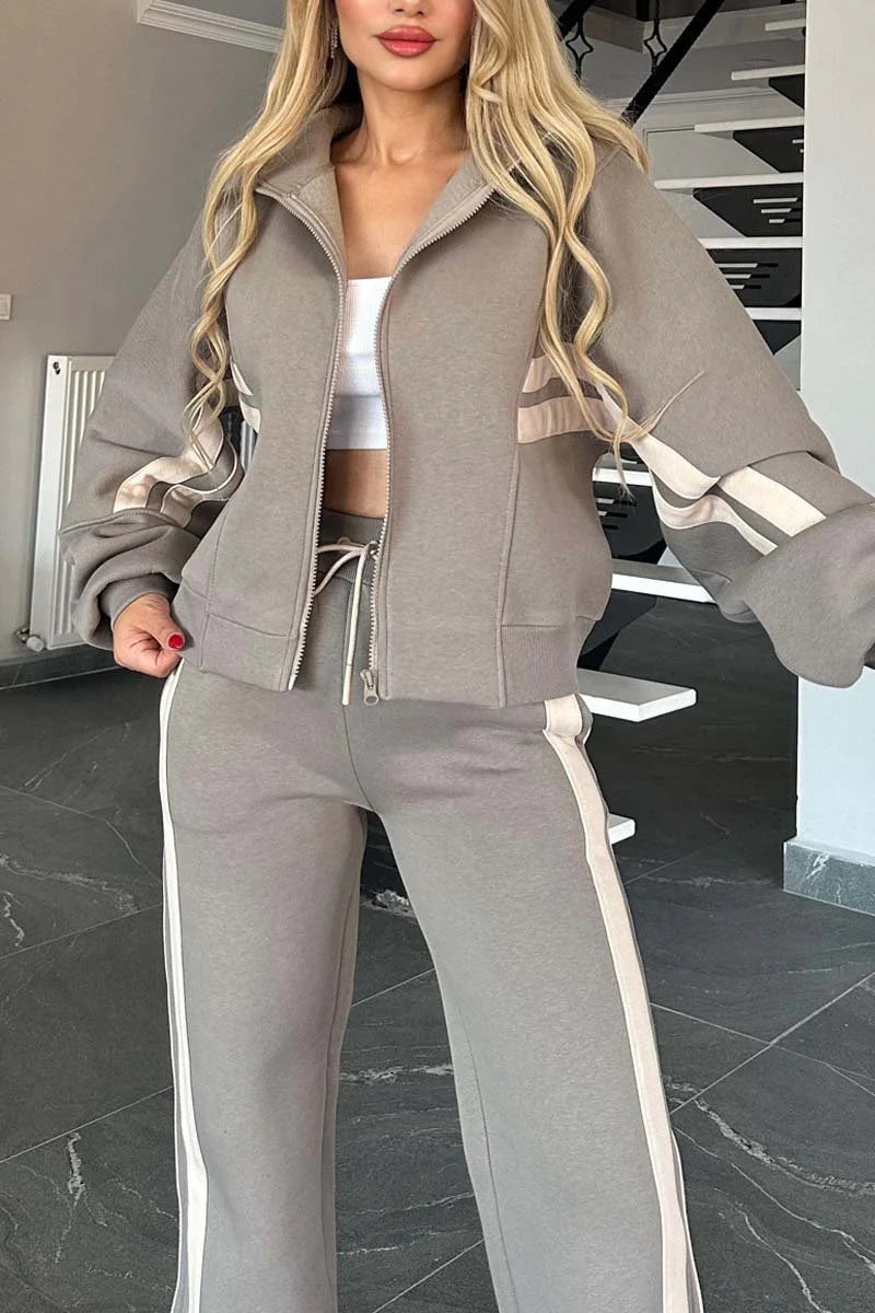 Berg-Feldt | Gestreifte Zip up Cropped Sweatshirtjacke und Sporthose Zwei Teile Satz