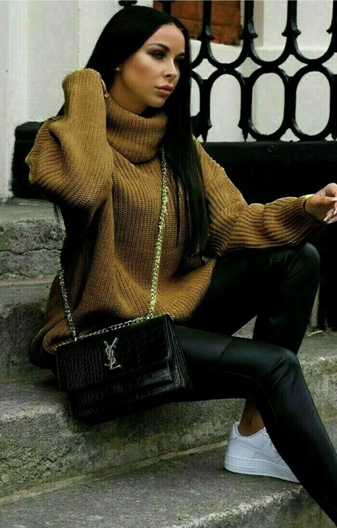 Damen Oversized-Strickpullover mit hohem Kragen und lässigem Schnitt Berg-Feldt