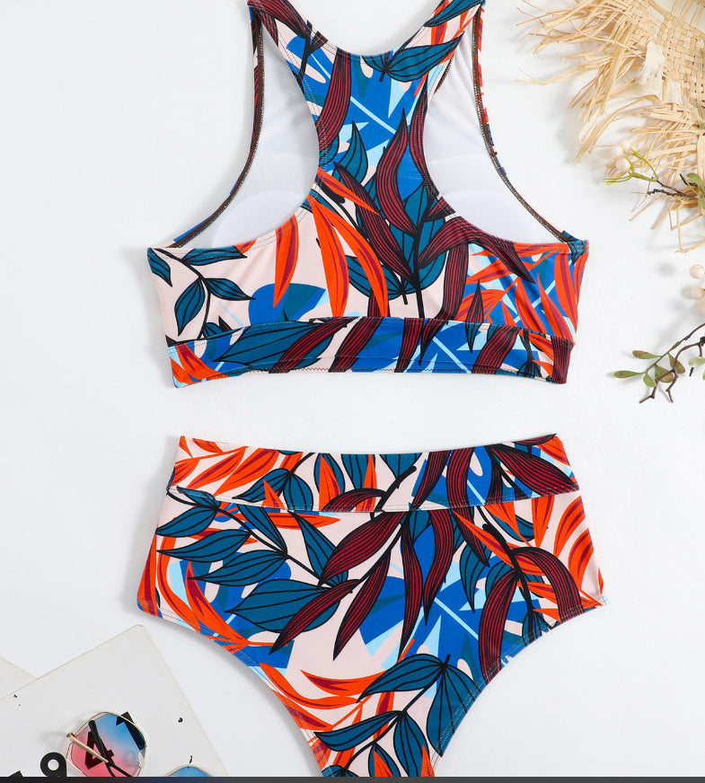 Moderner Damen Sport-Bikini mit hohem Bund und Blattmuster von berg-feldt