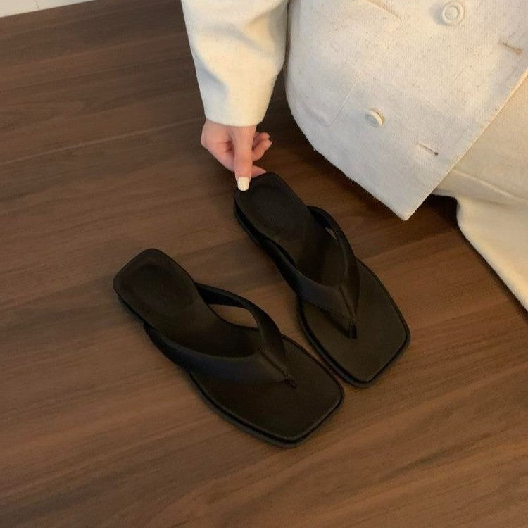 Elegante Damen Sandalen mit Metallic-Effekt und Riemchen von berg-feldt