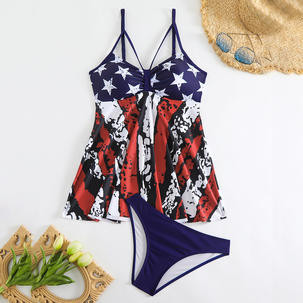 Maillot de bain Berg-Feldt pour femme : Coupe asymétrique, jupe plissée décorative