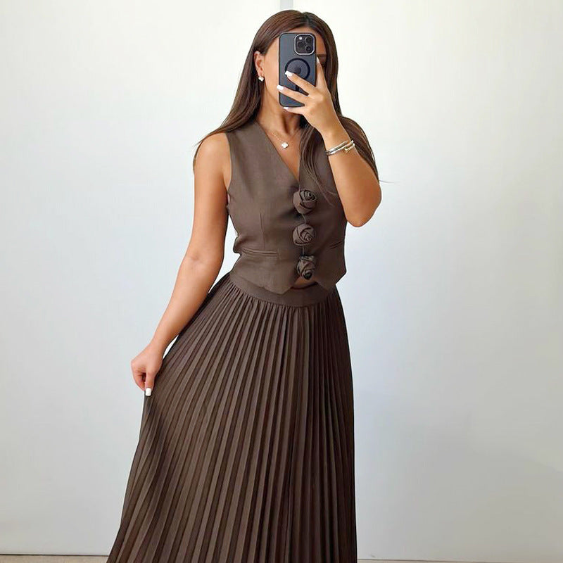 Robe plissée élégante et tendance avec détails floraux de berg-feldt pour femme