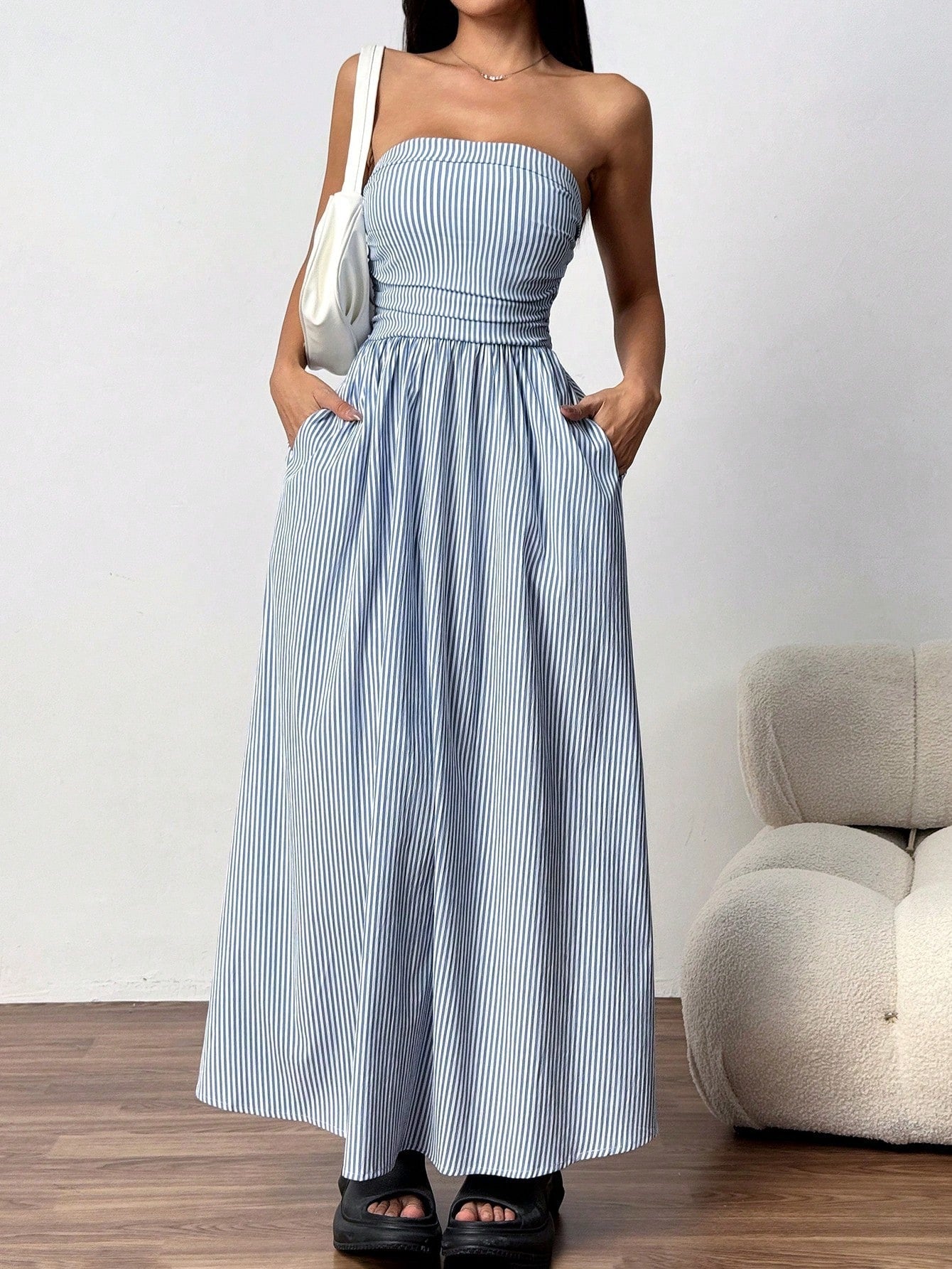 Maxikleid für Damen, schulterfrei, mit Seitentaschen von berg-feldt