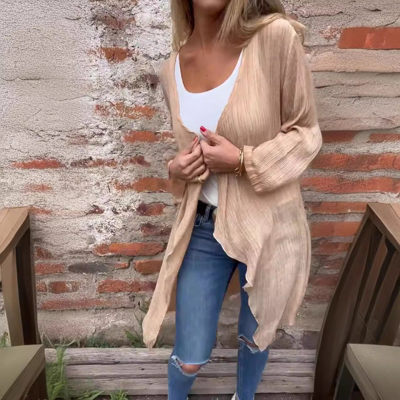 Cardigan long pour femme en matière légère et texturée, porté ouvert, avec des manches élégantes (berg-feldt)