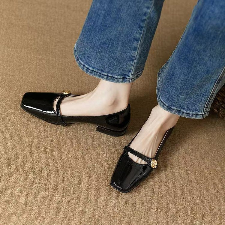 Damenschuhe, quadratische Zehen, Lackleder, Blockabsatz, Mules von berg-feldt