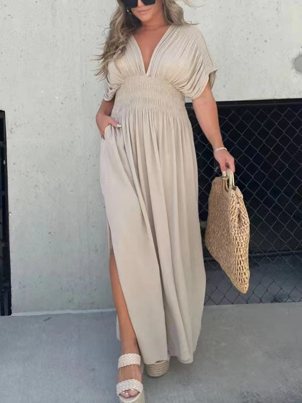 Longue robe fluide et élégante pour femme avec décolleté en V par berg-feldt