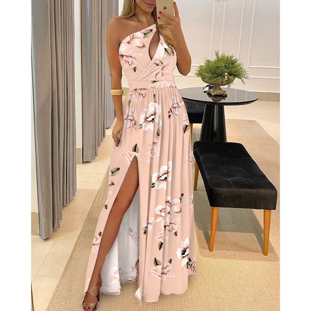 Elegantes Maxikleid mit asymmetrischem Ausschnitt und Schlitz von berg-feldt