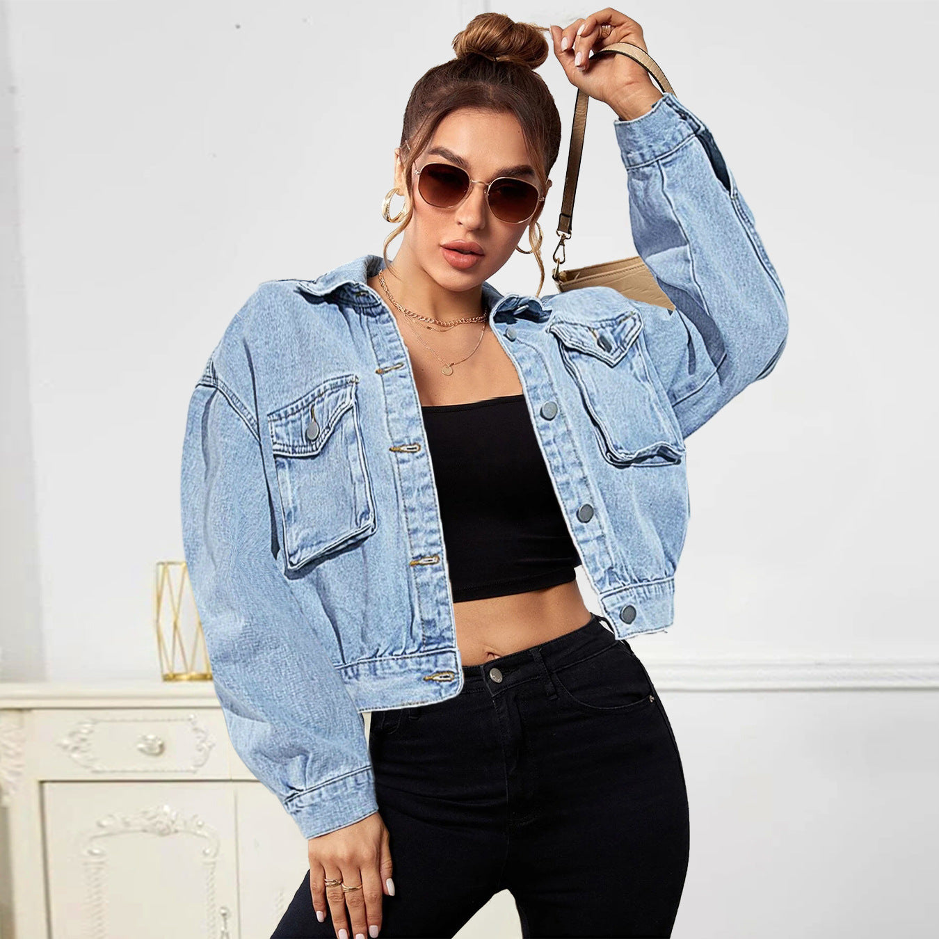 Veste en jean cropped tendance pour femme avec détails d'épaules et poches de berg-feldt