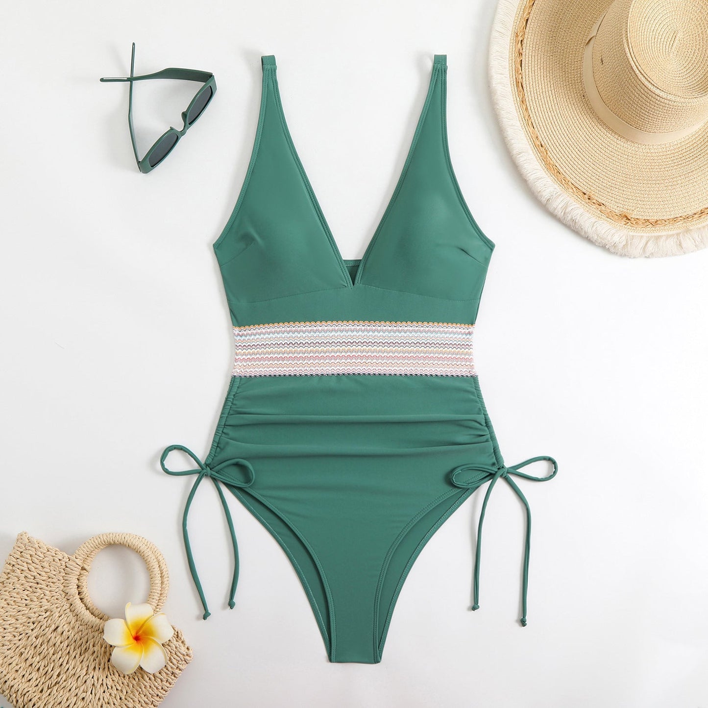 Maillot de bain femme Berg-Feldt avec décolleté en V et bretelles réglables