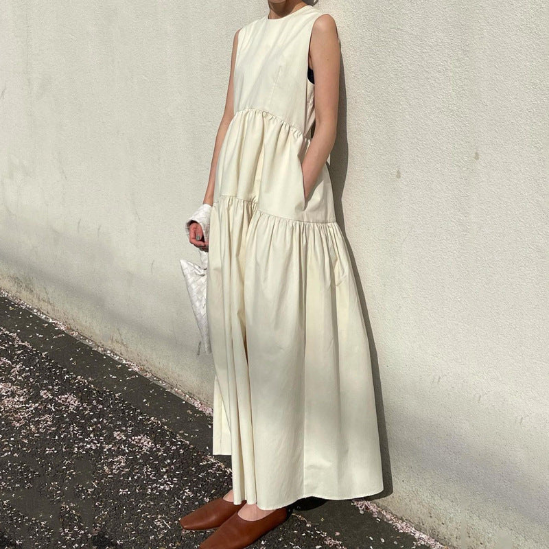 Langes Damenkleid mit fließendem Schnitt und Taschen von berg-feldt