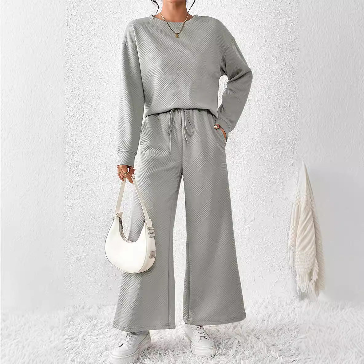 Bequemer Damen-Loungewear-Set mit weitem Schnitt und stylischen Details von berg-feldt