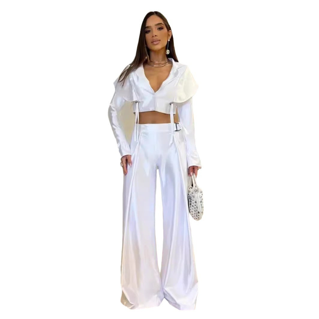 Elegantes Damen-Ensemble: Tailliertes Crop Top und High-Waist Hose von berg-feldt