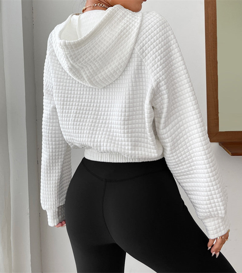 Damen Hoodie court tendance avec surface texturée Berg-Feldt