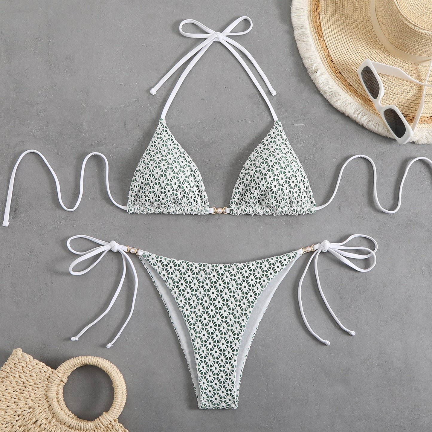 Ensemble bikini femme berg-feldt avec liens à nouer et motif discret