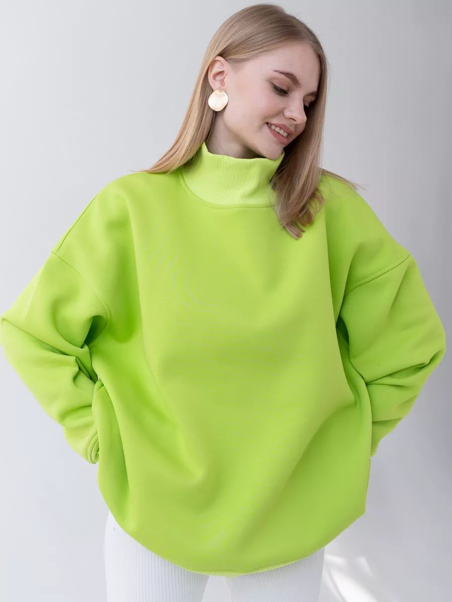 Weicher Damenpullover mit Rollkragen, Oversize-Schnitt und modernem Design von berg-feldt