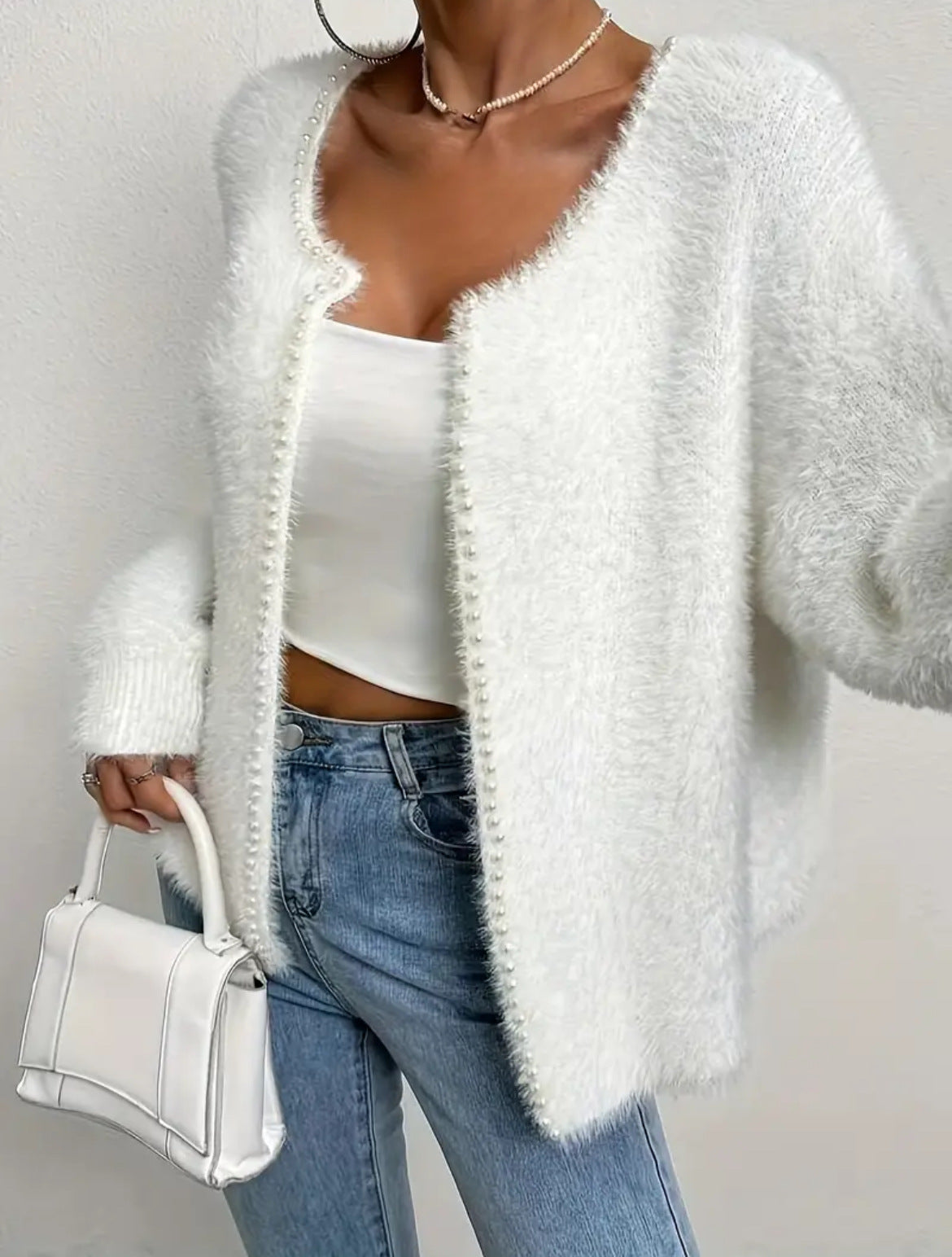 Cardigan femme duveteux à boutons perles et coupe décontractée Berg-Feldt