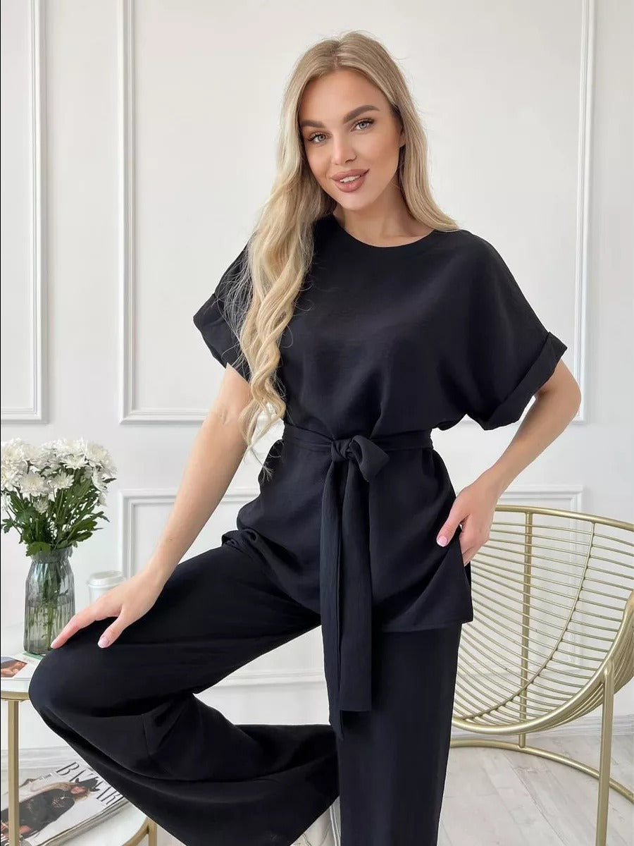 Ensemble loungewear élégant pour femme avec coupe fluide et ceinture – berg-feldt
