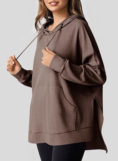 Grand sweat à capuche pour femme avec poches et matière structurée de qualité supérieure de berg-feldt