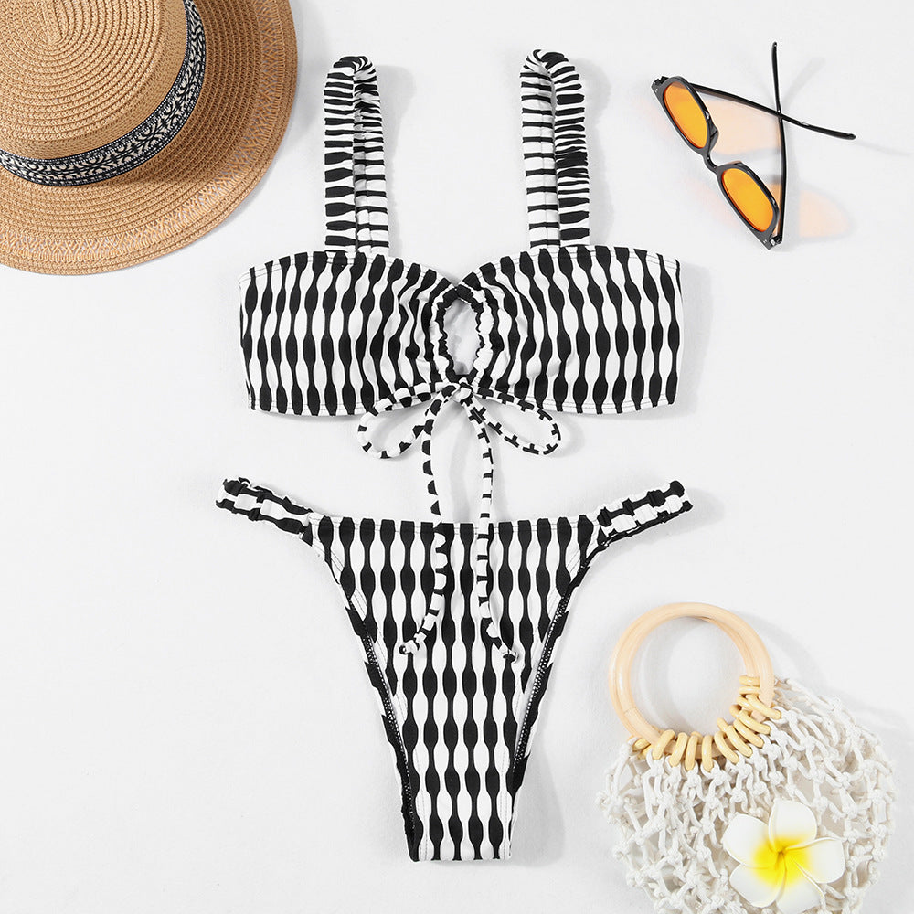 Haut de maillot de bain bandeau pour femme avec laçage fantaisie et motif géométrique de berg-feldt