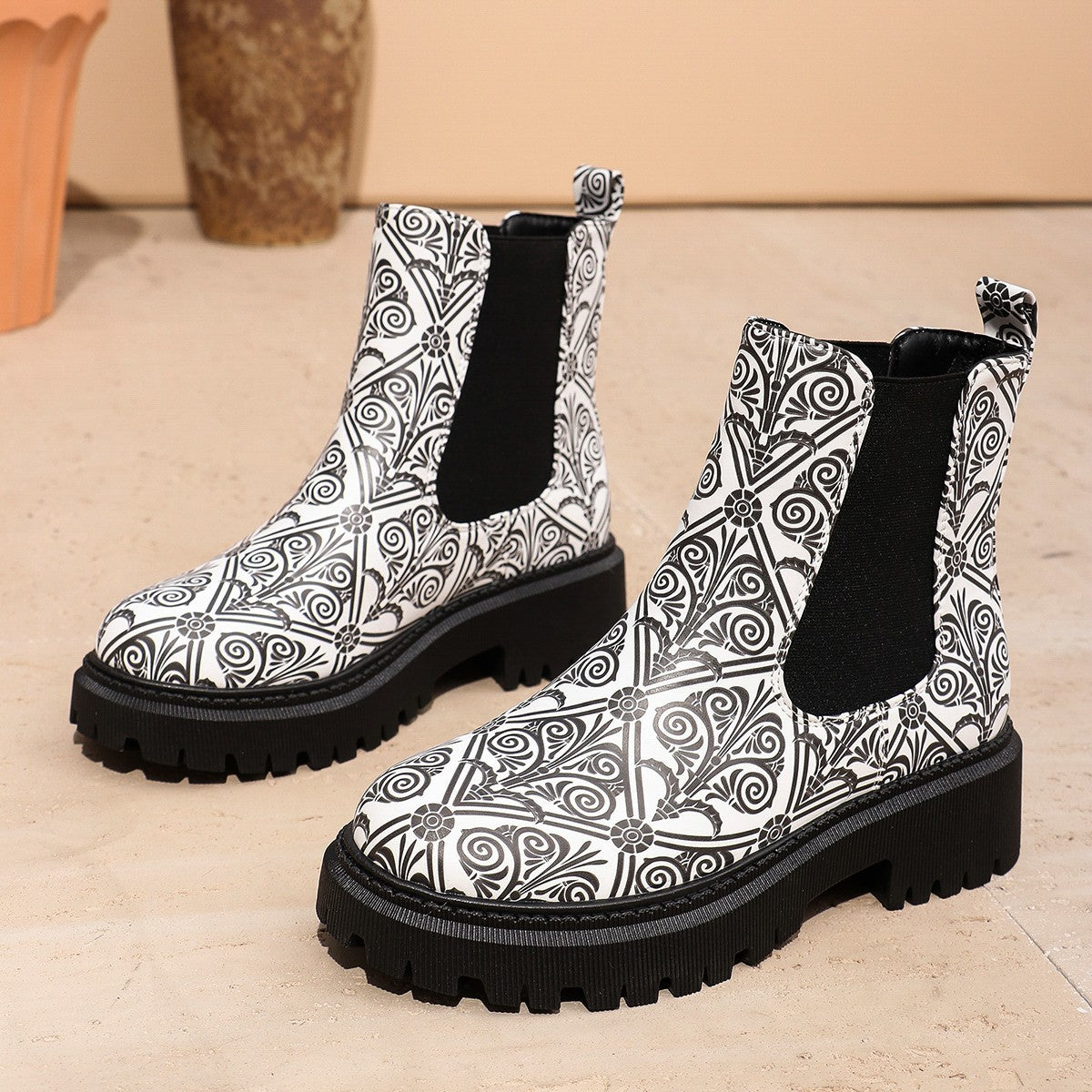Bottes Chelsea pour femme avec imprimé créatif et semelle antidérapante Berg-Feldt