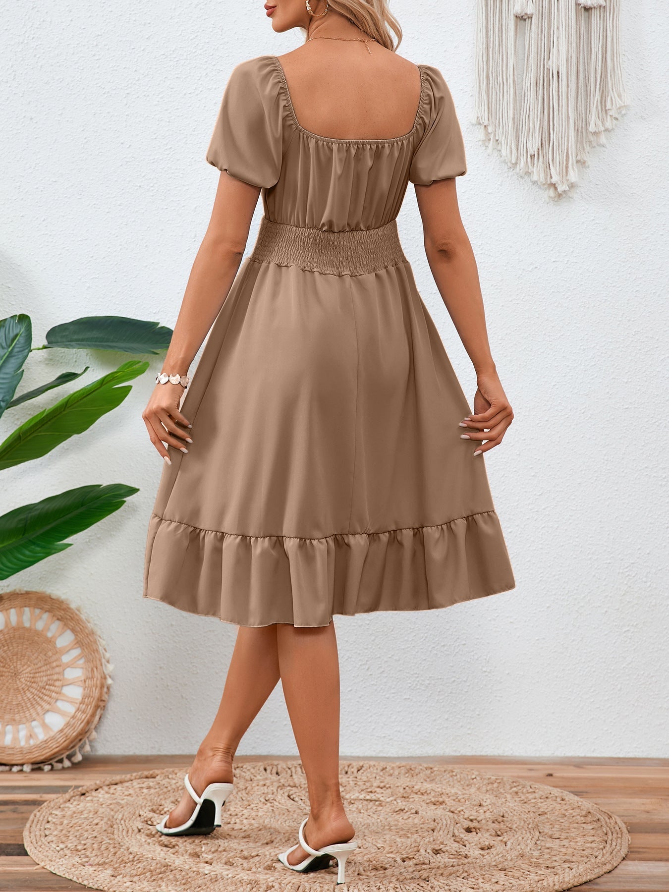 Robe mi-longue fleurie Berg-Feldt pour femme avec smocks et ourlet à volants
