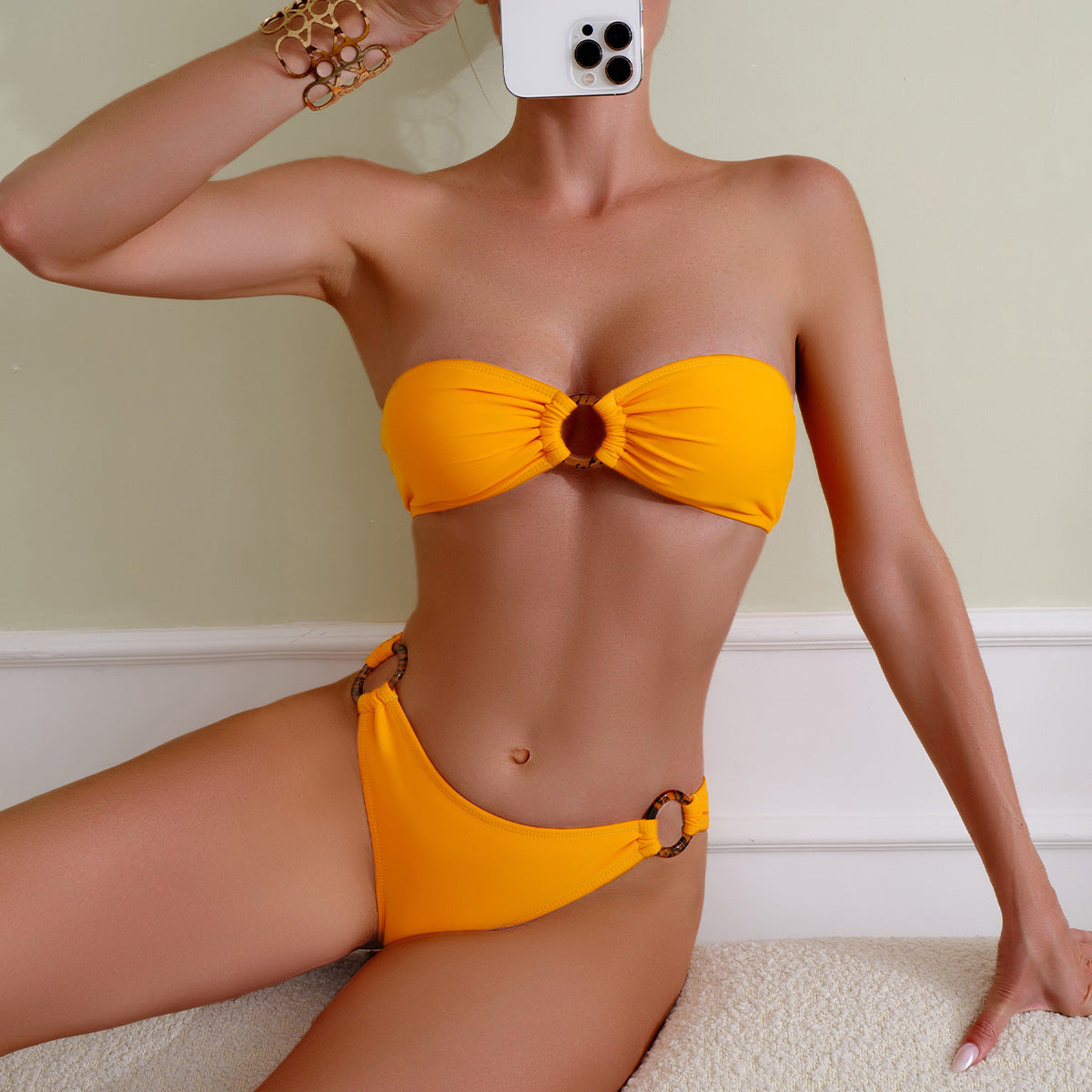 Haut de bikini bandeau élégant pour femme avec anneaux décoratifs et coupe sophistiquée de berg-feldt