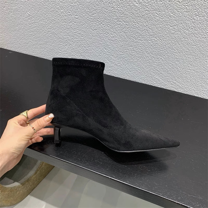 Bottines élégantes pour femmes en daim doux avec talon aiguille à la mode Berg-Feldt