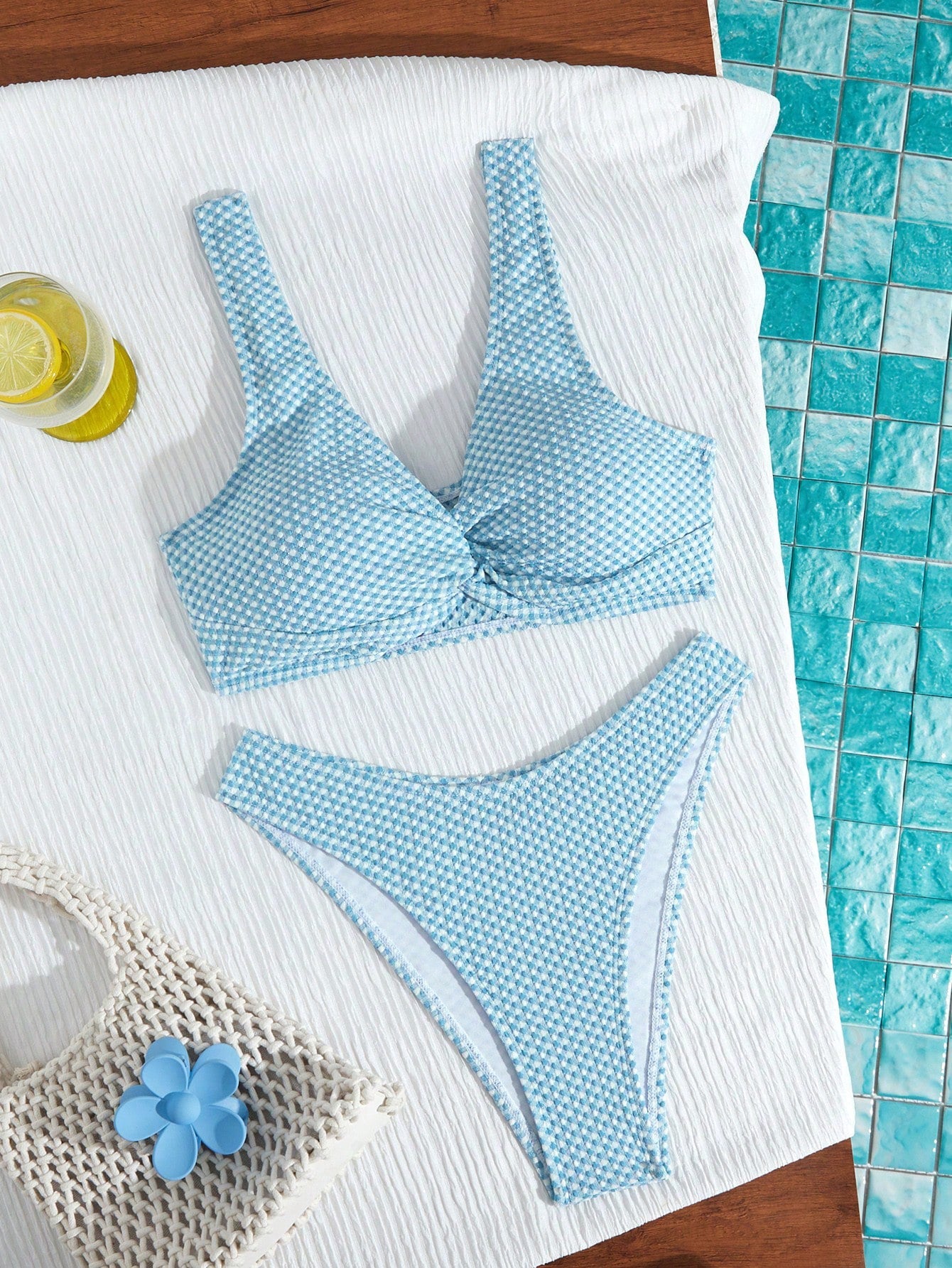 Haut de bikini tendance pour femme à larges bretelles confortables et imprimé à carreaux par berg-feldt