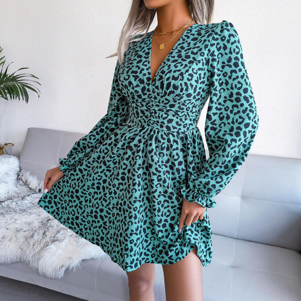 Robe courte pour femme berg-feldt à manches volantées et col en V profond