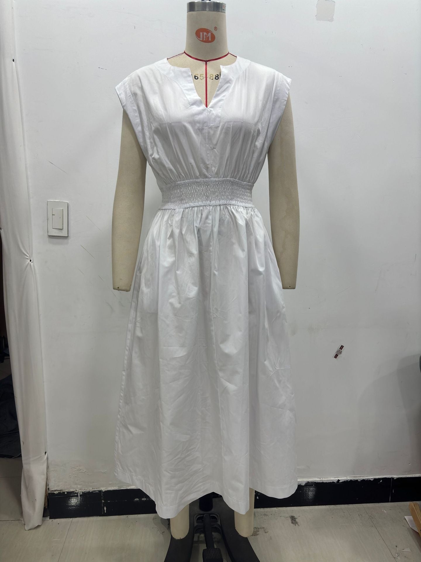 Baumwoll-Maxikleid für Damen mit geraffter Taille und kurzen Ärmeln von berg-feldt