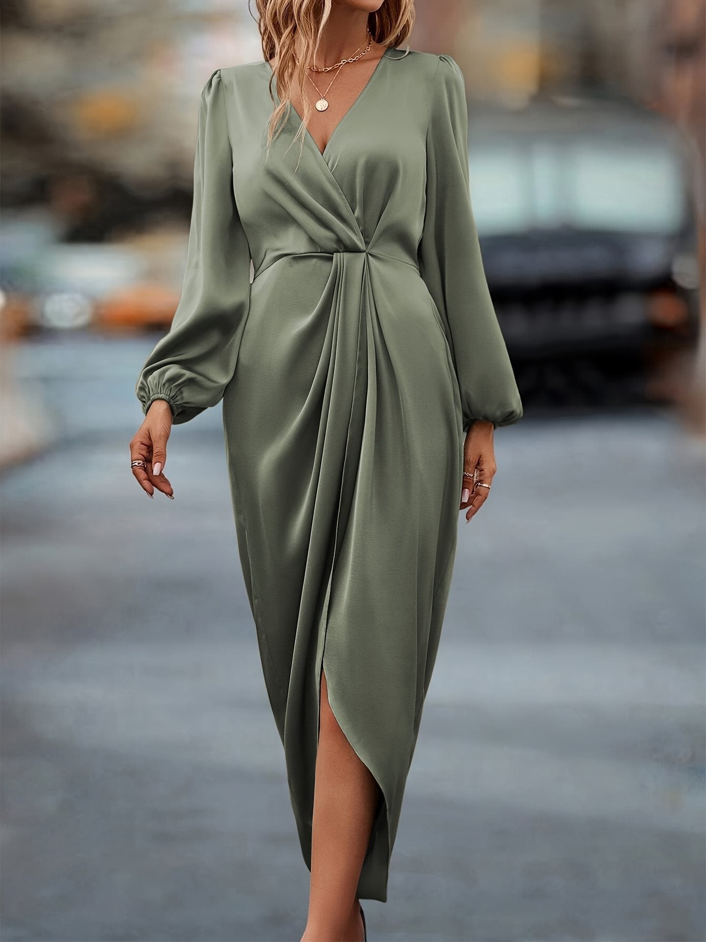 Elegantes Maxikleid für Damen mit V-Ausschnitt von berg-feldt