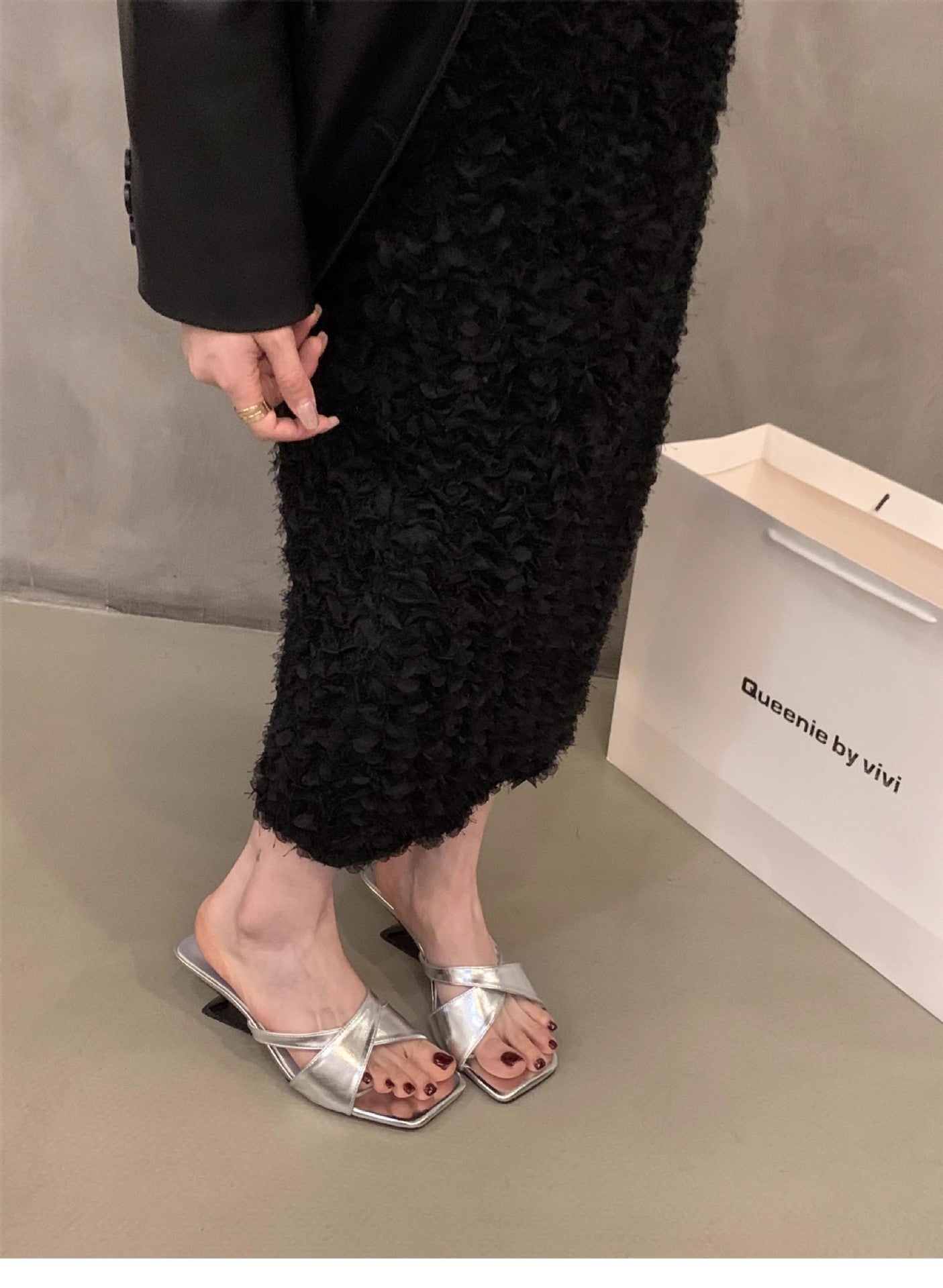 Berg-Feldt Sandales croisées métallisées pour femme
