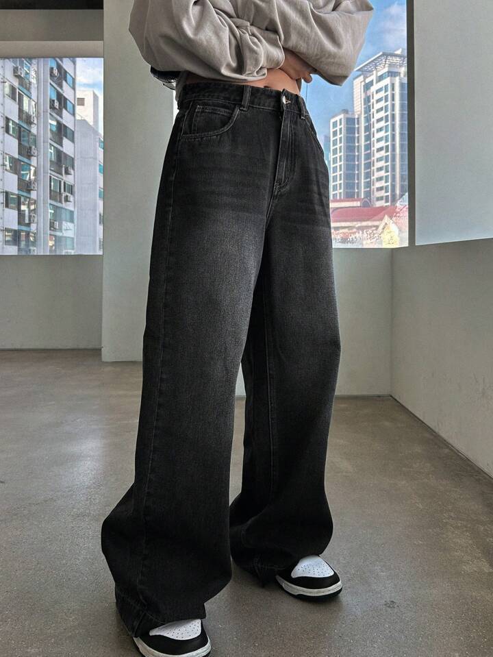 Jean large pour femme de coupe moderne au design élégant Berg-Feldt