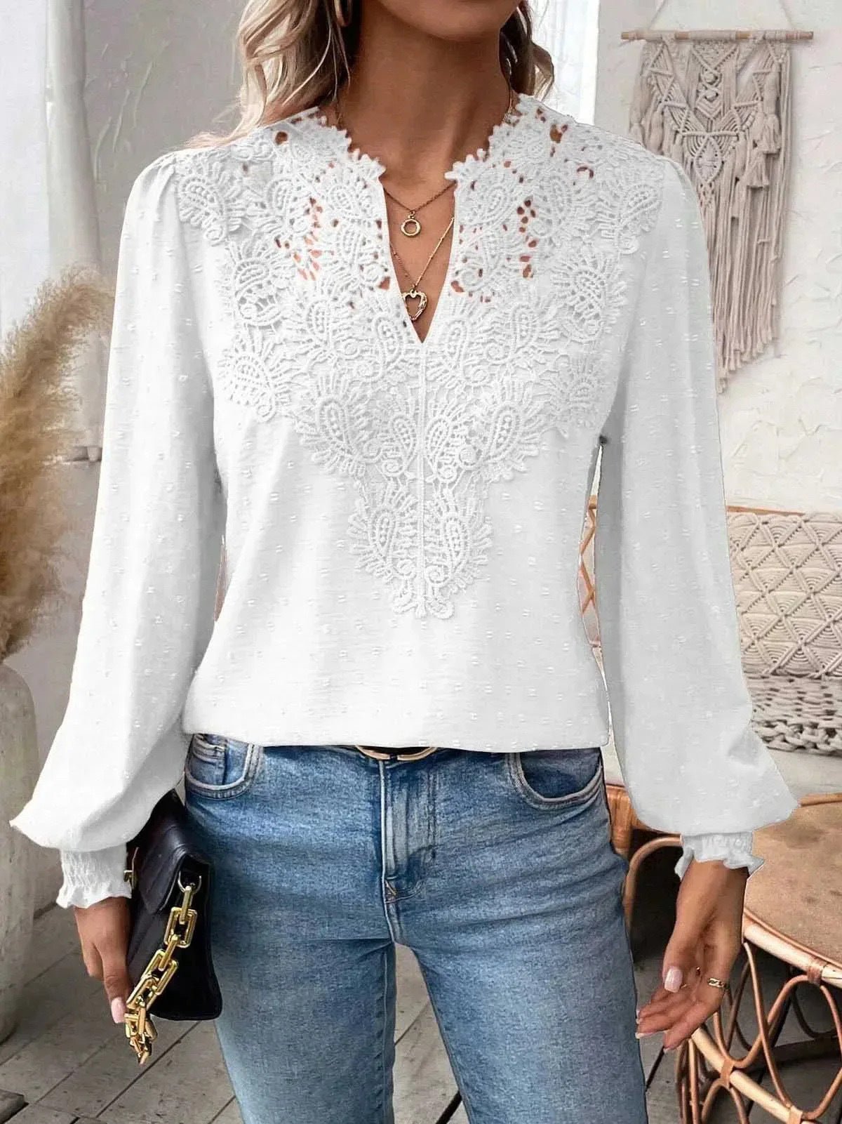 Blouse pour femme avec col en V et manches longues bouffantes par berg-feldt