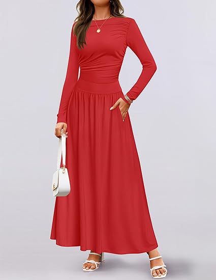 Robe longue à manches longues pour femmes avec d'élégants détails volantés et des poches pratiques Berg-Feldt