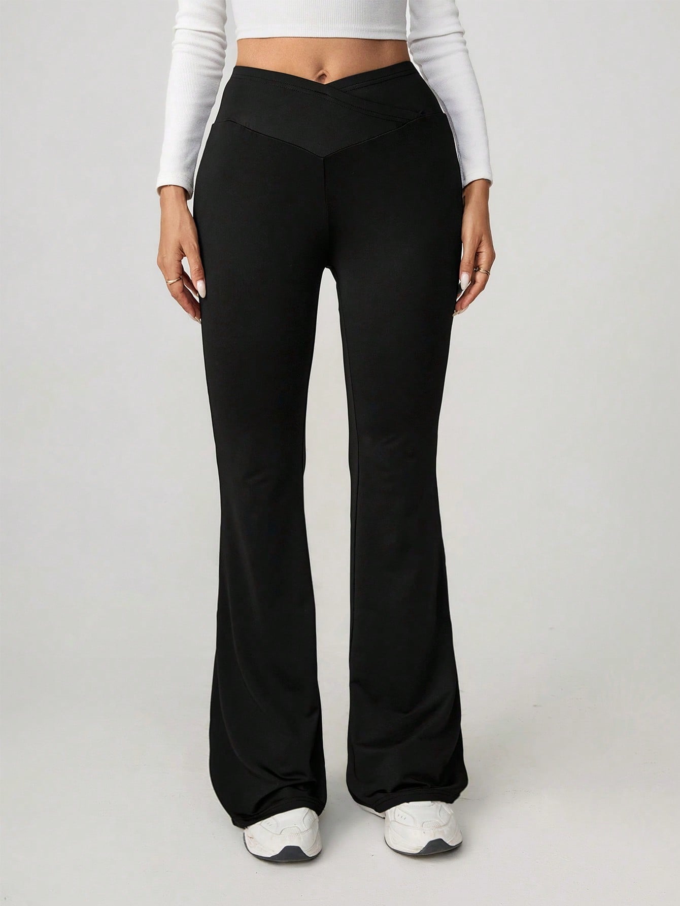 Damen High-Waist Sporthose mit weitem Bein und elastischem Bund Berg-Feldt