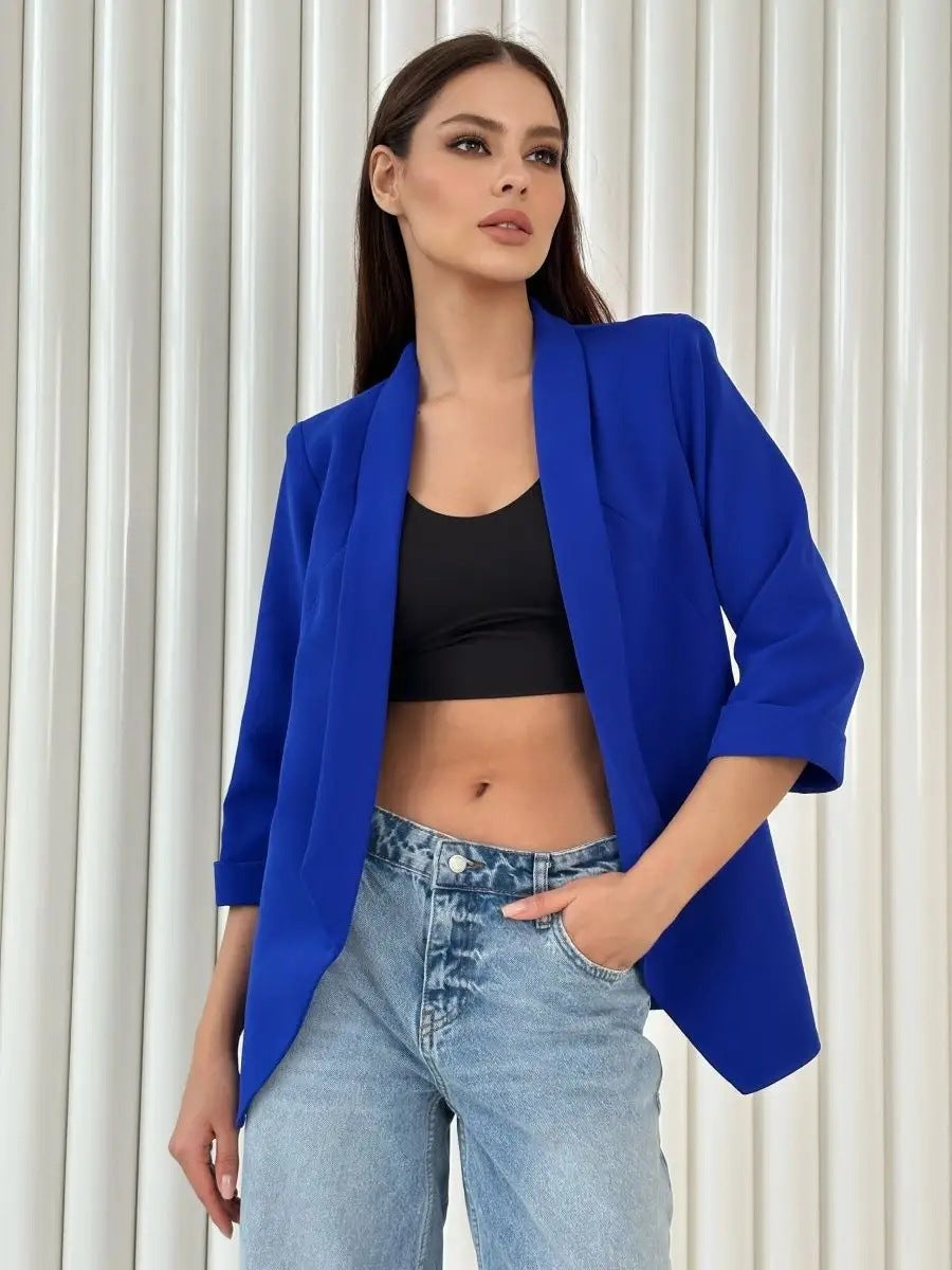 Elegante Damenblazerjacke mit tailliertem Schnitt und Gürtel von berg-feldt