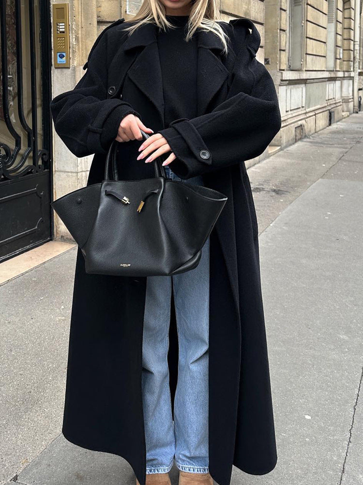 Manteau d'hiver oversize pour femme avec revers élégant et poches pratiques Berg-Feldt