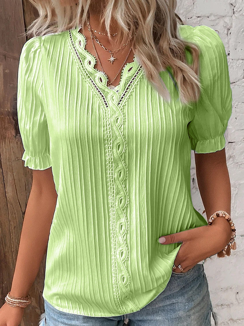 Chemise femme tendance avec texture et éléments romantiques en dentelle de berg-feldt