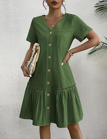 Kurzes Damen-Hemdblusenkleid mit Knöpfen und Rüschen von berg-feldt