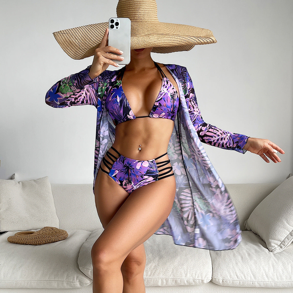 Élégant ensemble bikini avec des découpes sophistiquées et un kimono de berg-feldt