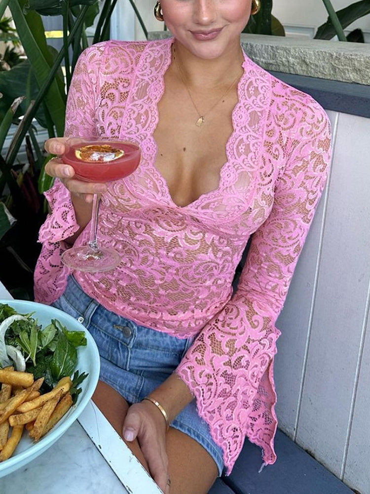 Blouse pour femmes à col en V profond et manches évasées de berg-feldt