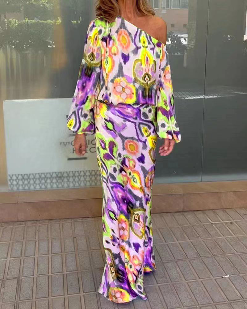 Robe longue élégante pour femme en tie-dye graphique avec épaules dénudées et manches volumineuses Berg-Feldt