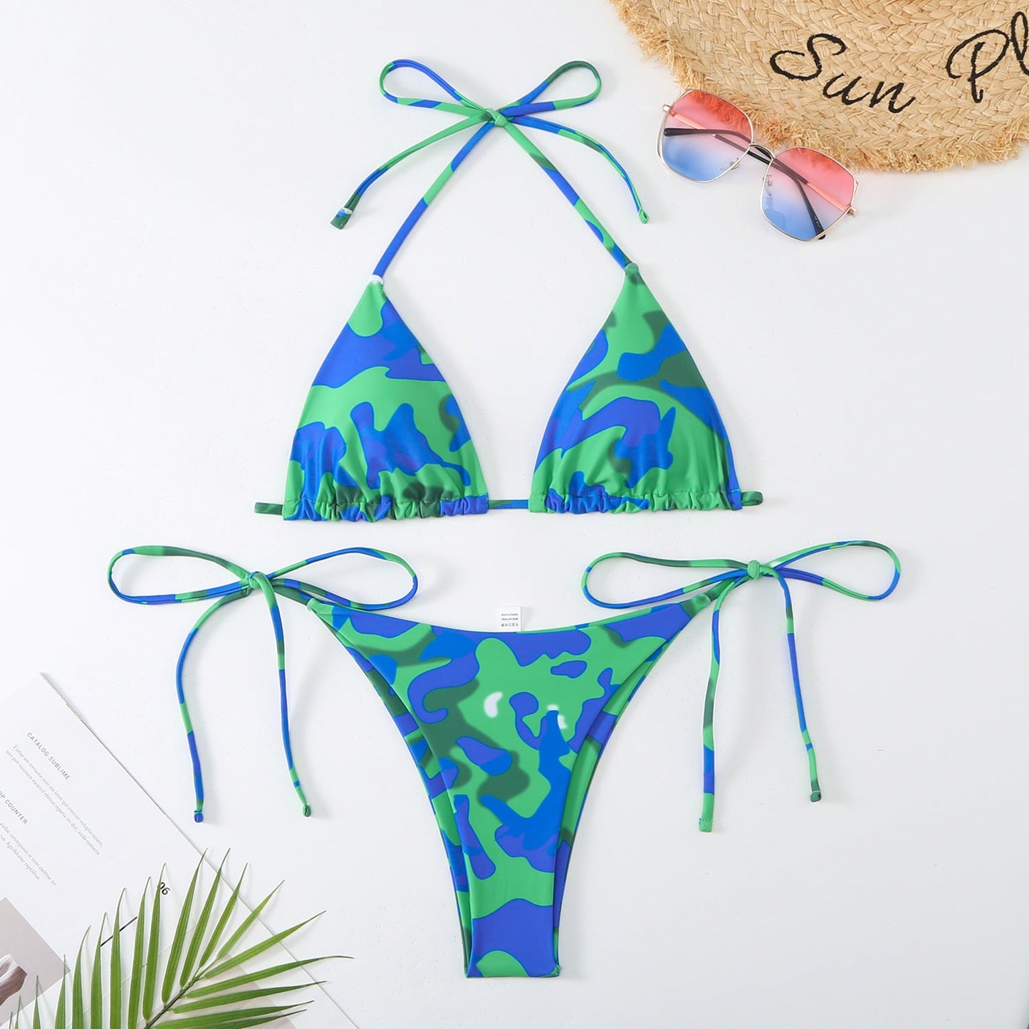 Ensemble bikini pour femme avec bretelles réglables et motif camouflage tendance de berg-feldt